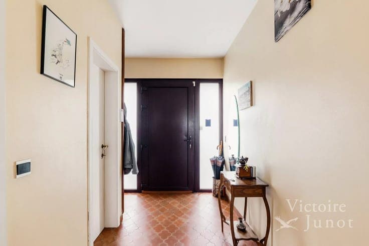 Kraainem: Proximity to Stockel - 5-bedroom Villa