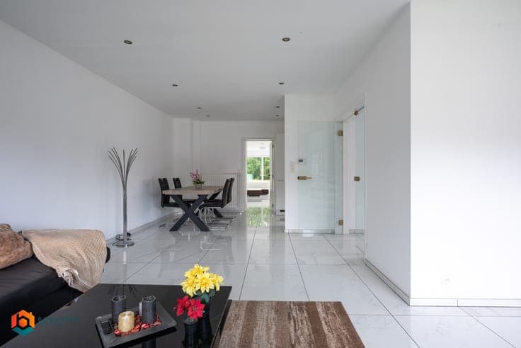 Gerenoveerde woning met 3 slpkrs te Putte