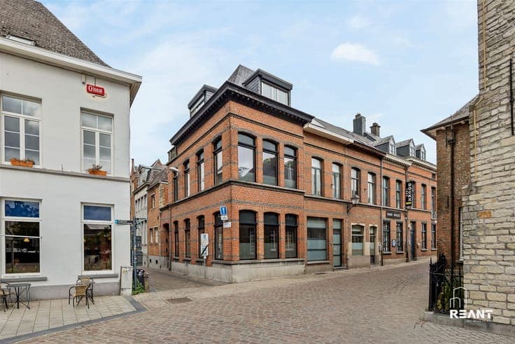 Hoekwoning