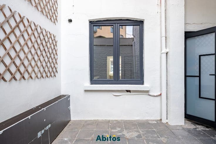 Renovated four-bedroom, two-bathroom townhouse