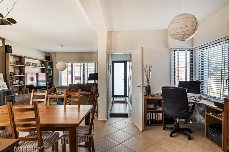 Instapklare, vrijstaande woning met 2 slpk., tuin en garage