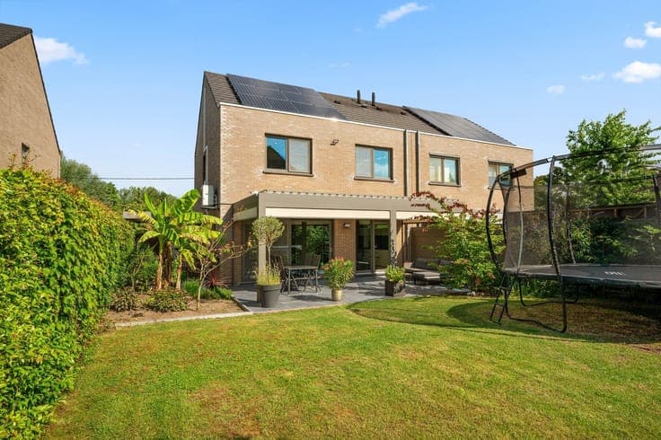 Beautiful energy-efficient family home in a prime Location i