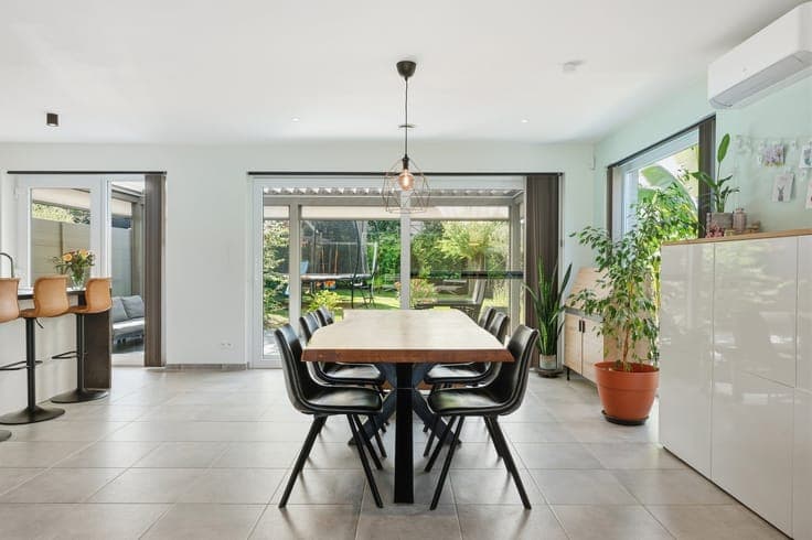 Beautiful energy-efficient family home in a prime Location i