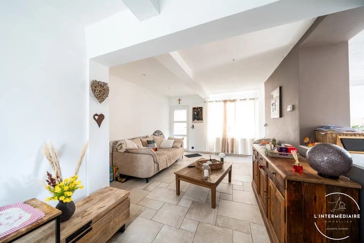 Sale - House Trazegnies - 119,000 €