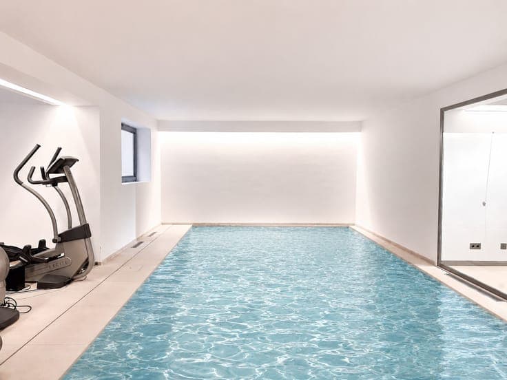 Prince d'Orange - Contemporary villa with indoor pool