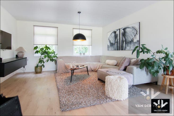 RECENTE WONING 4 SLPK OP RUIM PERCEEL 6a65ca