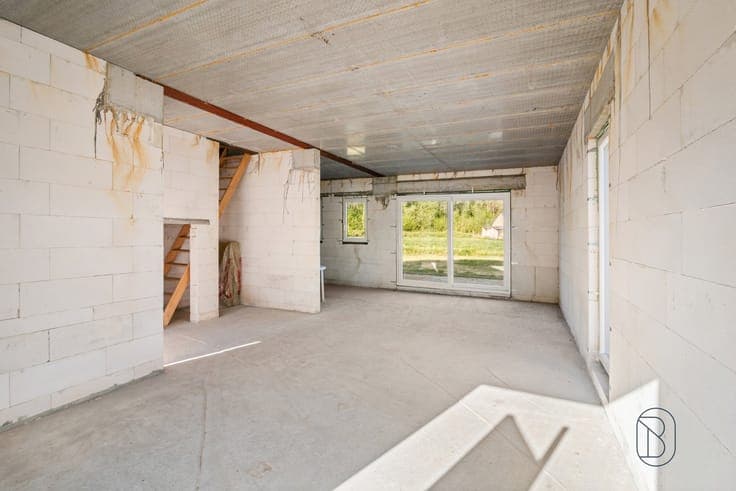 Detached house with garden – create your own home