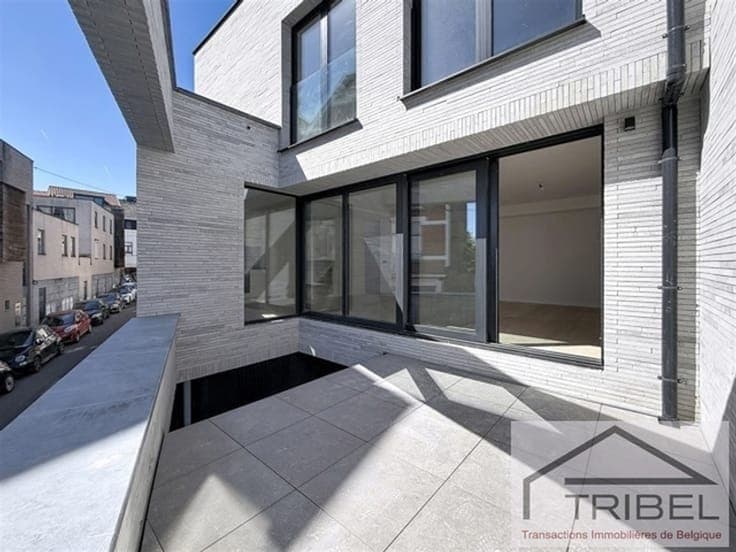 Sublime maison contemporaine + terrasse!