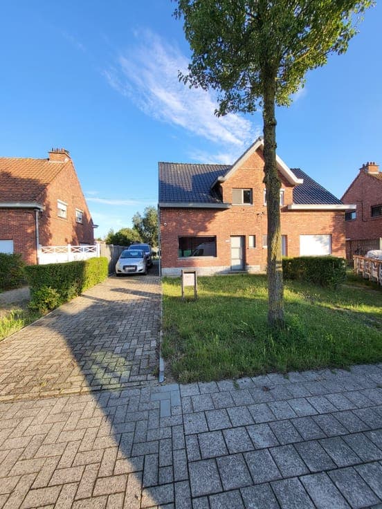 House in Zele