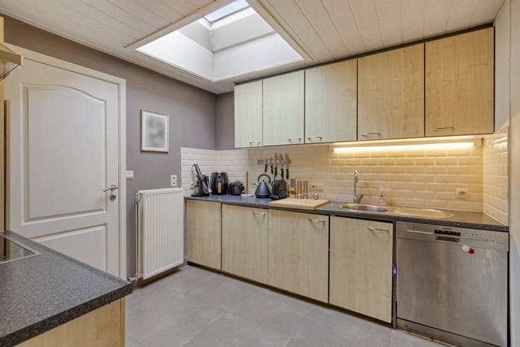 Ready to move in 2 bedroom house in Assebroek