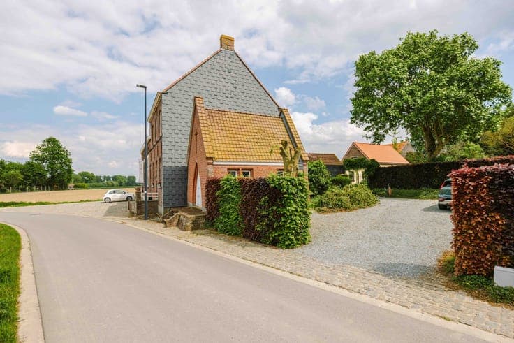 Karaktervolle onderwijzerswoning met prachtige landschapstui