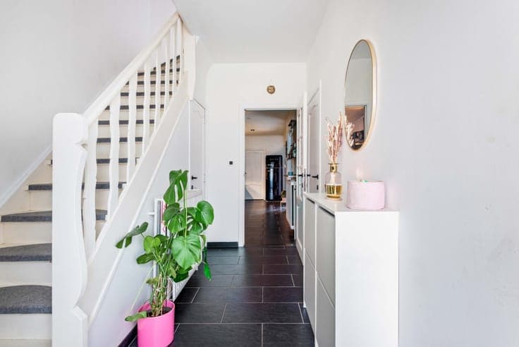 Top gelegen, gerenoveerde woning met 4 à 5 slpk. en zuid-...