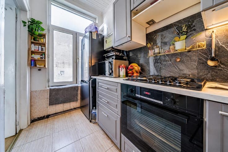 Investment property in Molenbeek-Saint-Jean