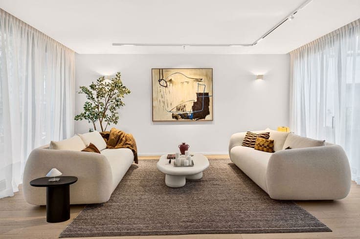 New Contemporary House – Brugmann District