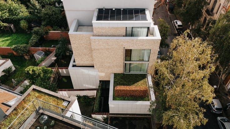 New Contemporary House – Brugmann District