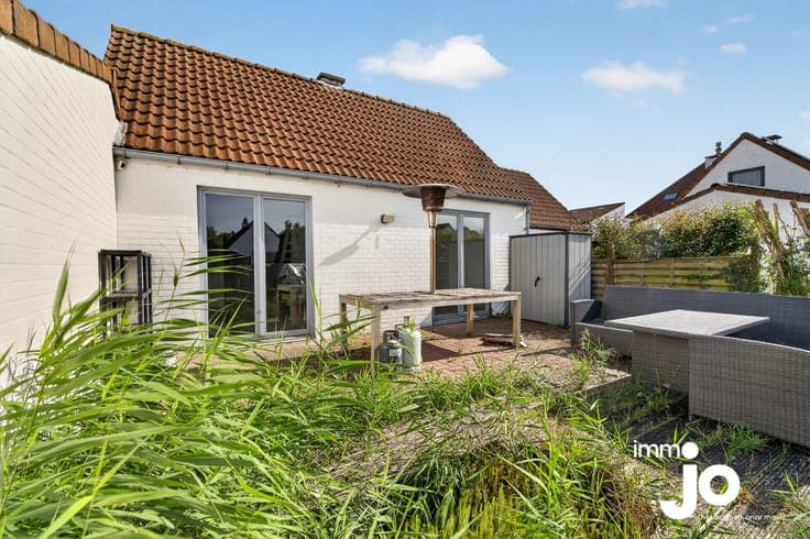 A cosy property in Bredene with 3 bedrooms, a spacious, l...