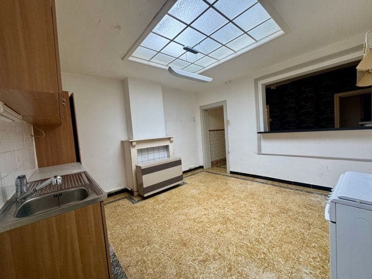 House to renovate with possibility for 3 bedrooms in Roesel…