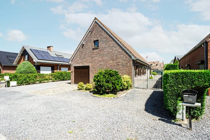 House in Mons
