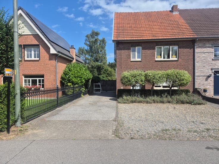 House in Peer