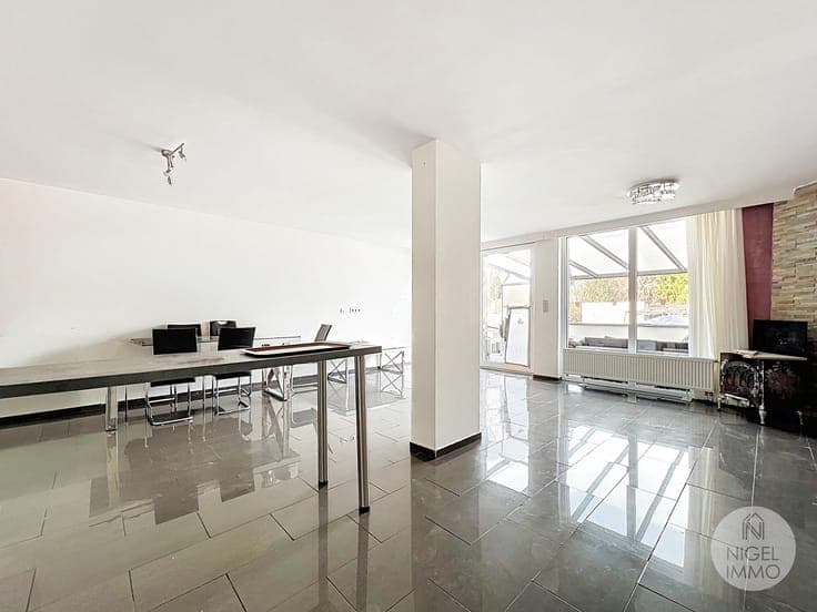 Liège, 4F, 4 chs, jardin, garage, élec conf, panneaux. photo