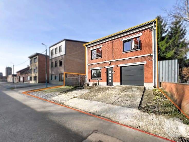 Liège, 4F, 4 chs, jardin, garage, élec conf, panneaux. photo
