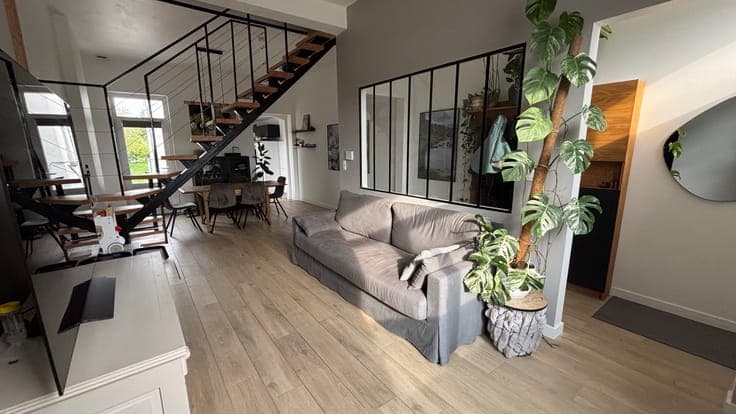 Renovated three-fronted house – EPC B – ±700 m² garden