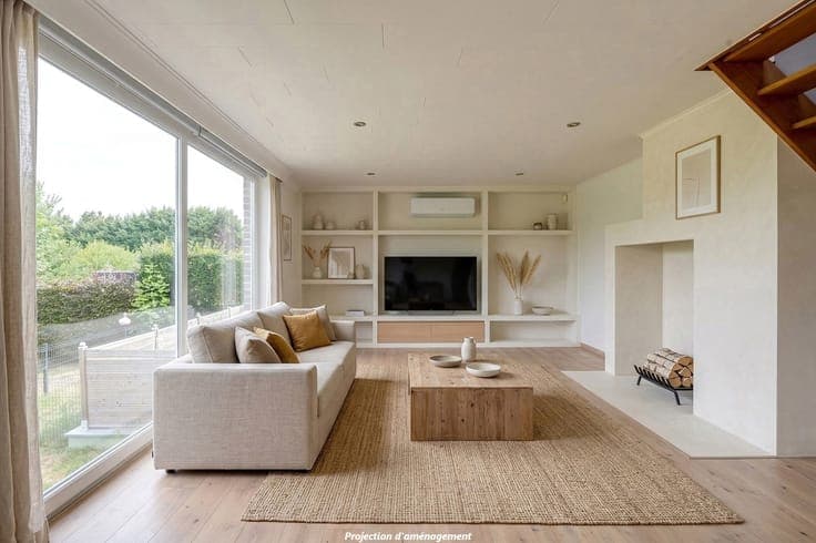 Villa with Independent Professional Space