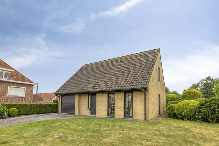 3 bedroom house in the Savooistraat in Ronse for sale