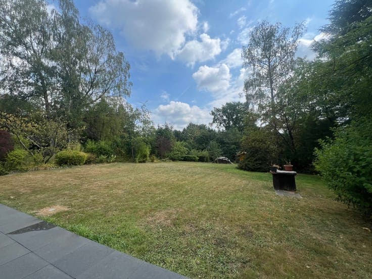 Espinette, beautiful villa on a superb south-facing plot.