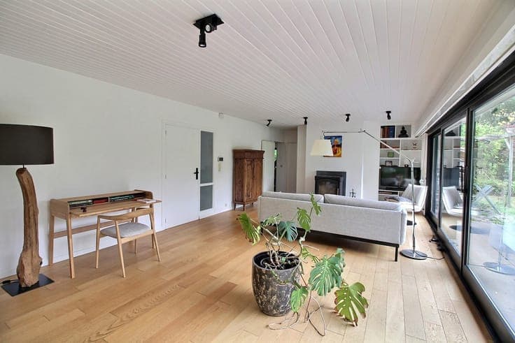Espinette, beautiful villa on a superb south-facing plot.