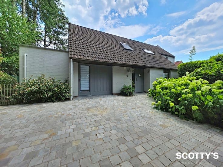 Charming villa near Schavijs Park