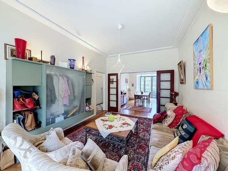 GRIBAUMONT, MAISON 5CH + 2 BUREAU ± 296M² + GARAGE + JARDIN