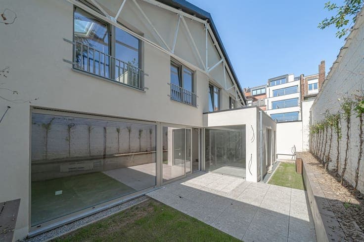 NEW HOUSE - PEB B - 3BDR - end 2026