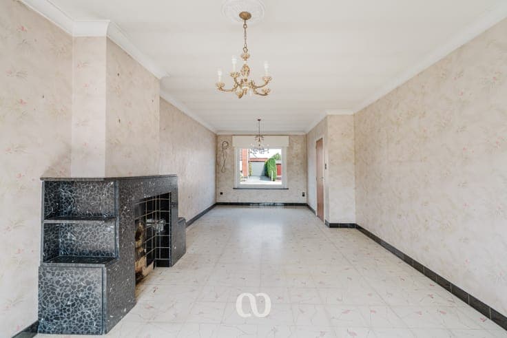 Renovated family home with 4 bedrooms and garden in Oudenaa