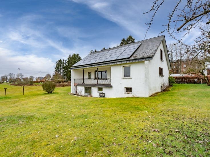 Detached house with B&B accommodation + option of land