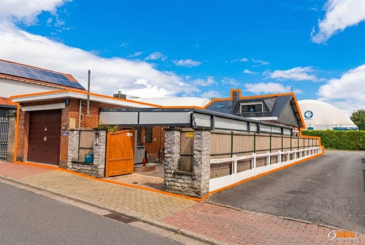 Bungalow