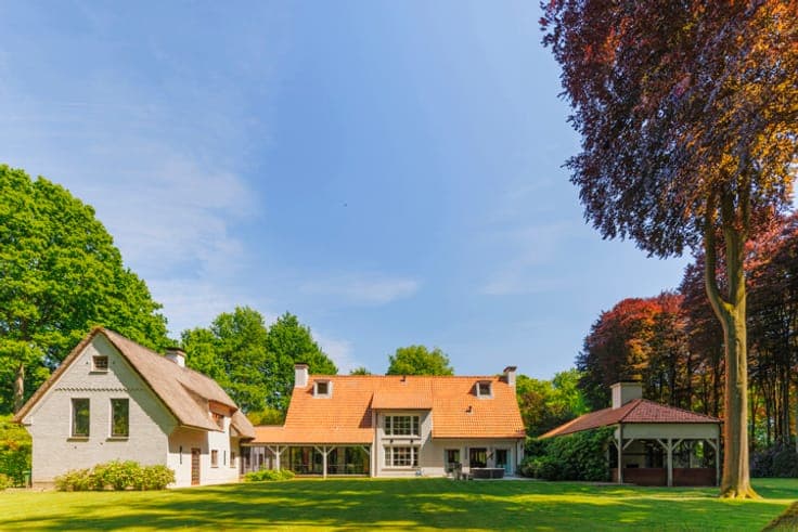 Artful luxury villa with park garden in prime location