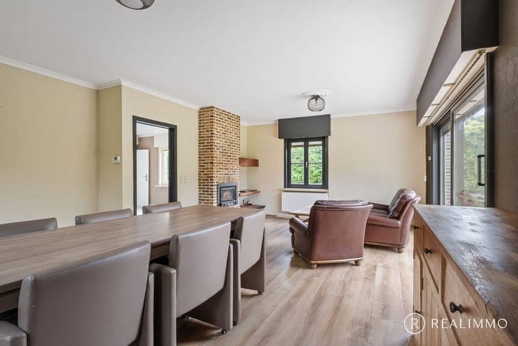 Alleenstaande woning met 4 slaapkamers te Outrijve