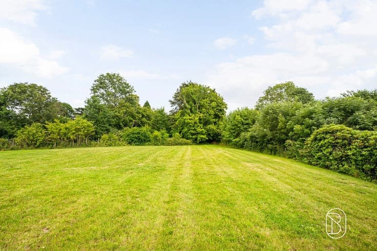 Statige villa met zwembad en uniek uitzicht op 6.401m²