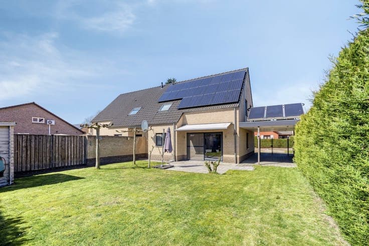 Instapklare HOB met Zuidoost tuin in rustige woonwijk