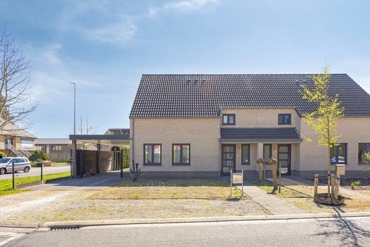 Instapklare HOB met Zuidoost tuin in rustige woonwijk