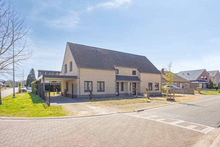 Instapklare HOB met Zuidoost tuin in rustige woonwijk