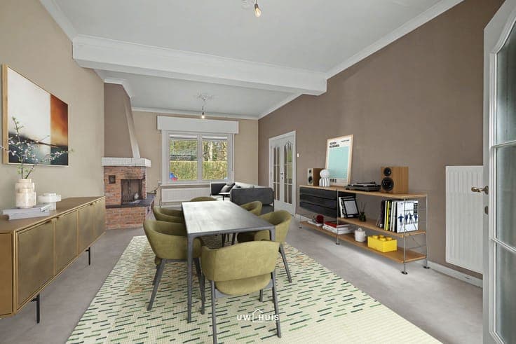 Spacious home with 4 bedrooms and garden near the center of