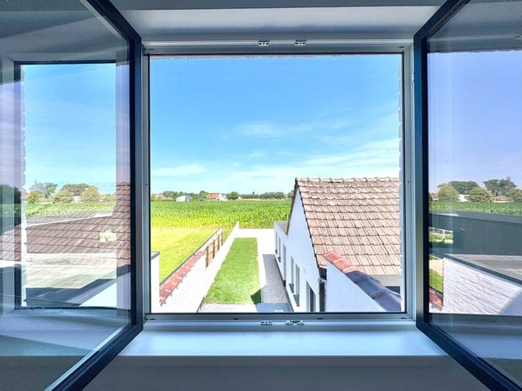 WONING | TUIN | 3 KAMERS | GARAGE MET UITWEG