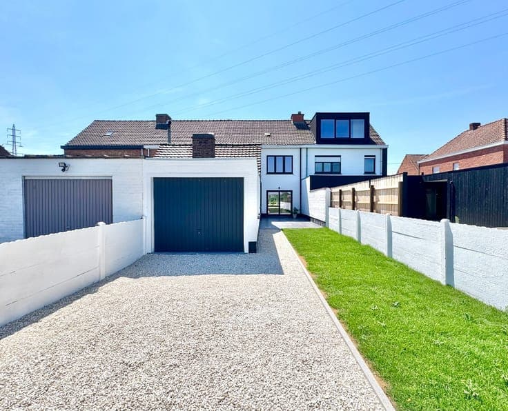WONING | TUIN | 3 KAMERS | GARAGE MET UITWEG