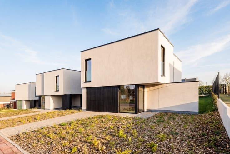 Modern detached villa