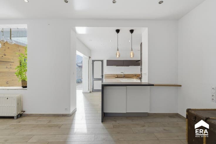 Characterful home in Nieuwkerke centre