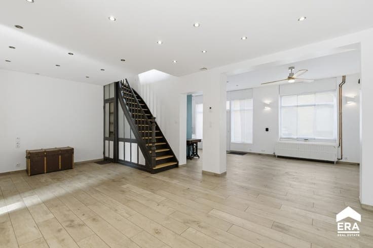 Characterful home in Nieuwkerke centre