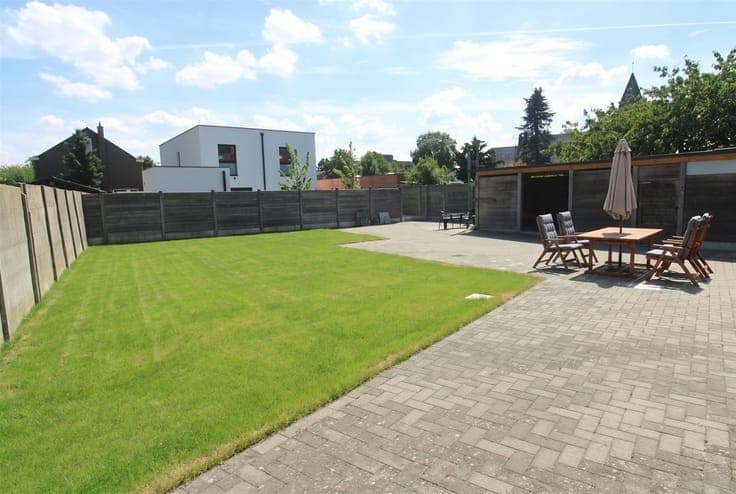 Ruime gerenoveerde woning met heel veel potentieel!