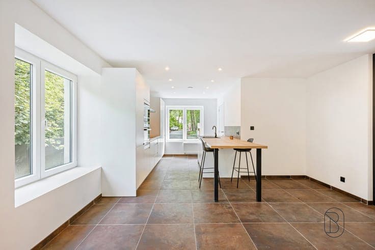 Mooi gerenoveerde topgelegen villa.
